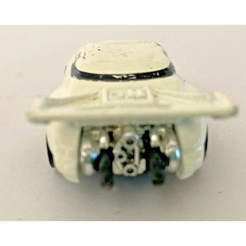 2014 Hot Wheels Star Wars Stormtrooper Character Car 1:64 White Black CGW43